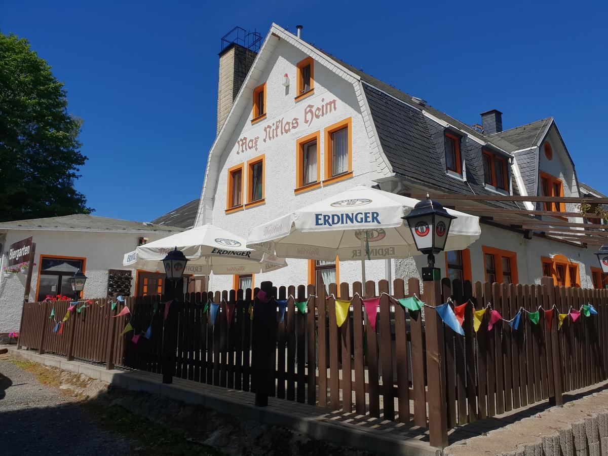 Pension Und Restaurant Die Burg Ehrenfriedersdorf Екстер'єр фото